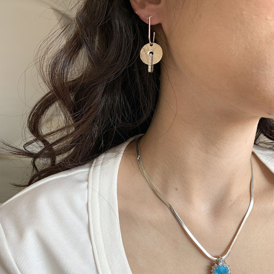 Silver Needle Round Grain Jeweled Pendant Earrings