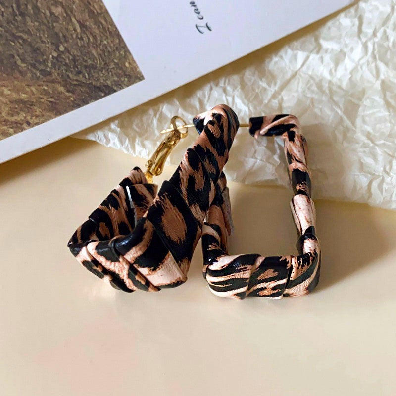 Resin Round Leopard Ear Clip Vintage Unique Earrings