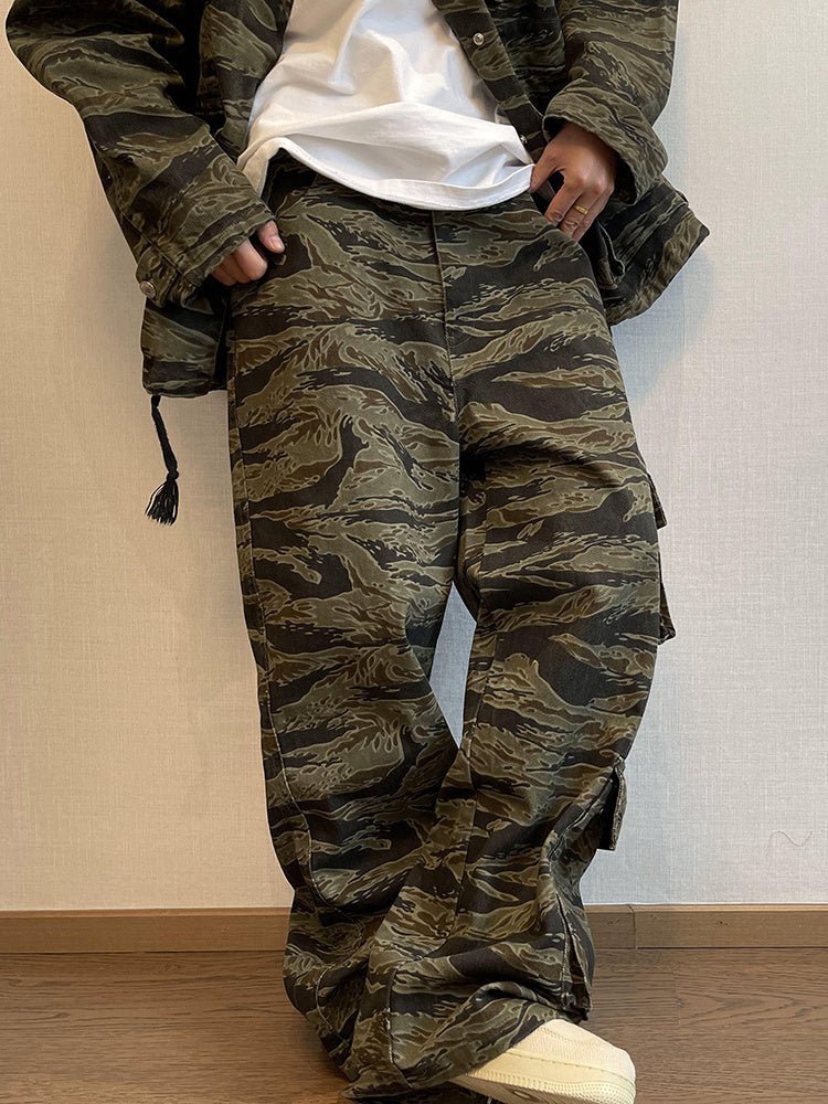 Loose Tiger Pattern Camouflage Pocket Overalls Men Straight - leg Pants - BAGMODA