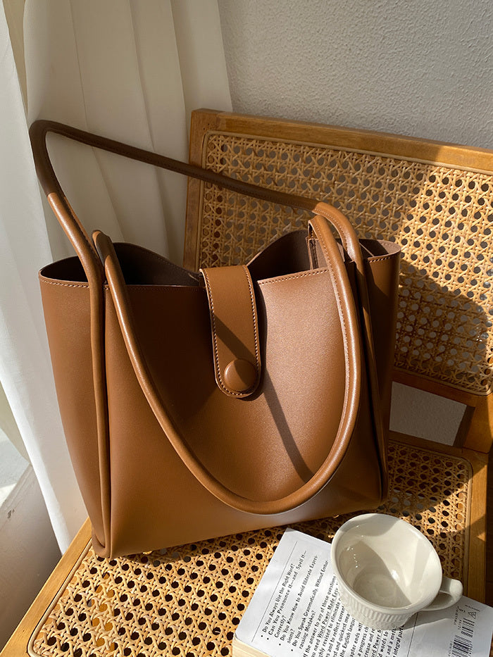 HighStreet Retro Tote