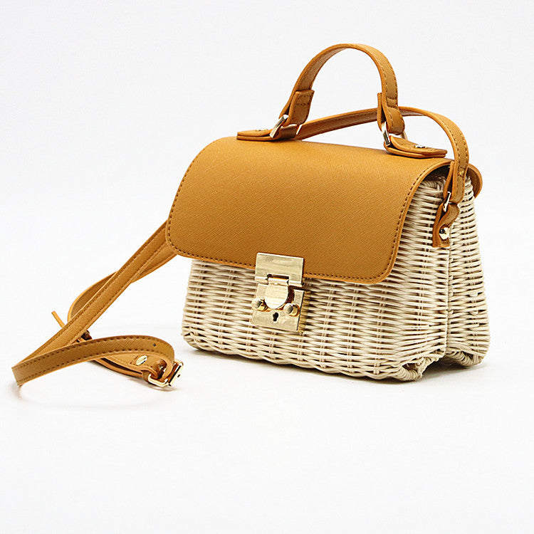 Flap woven crossbody bag portable beach bag