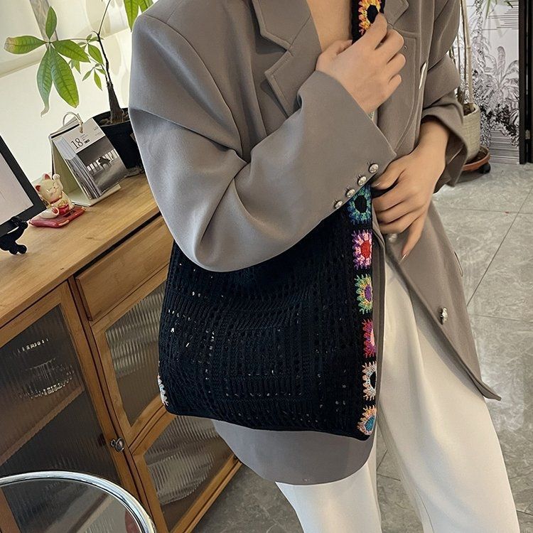 Urban Knitted tote