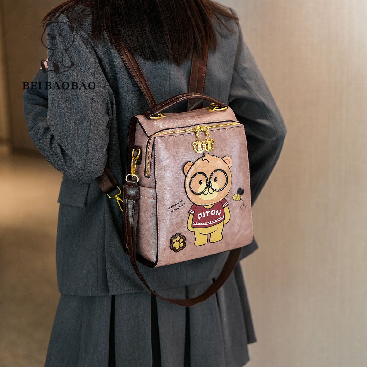 Tragbarer Sling-Rucksack mit Cartoon-Bär