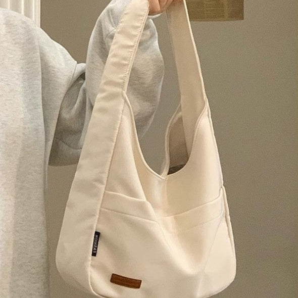 MetroStyle Versatile Shoulder Tote