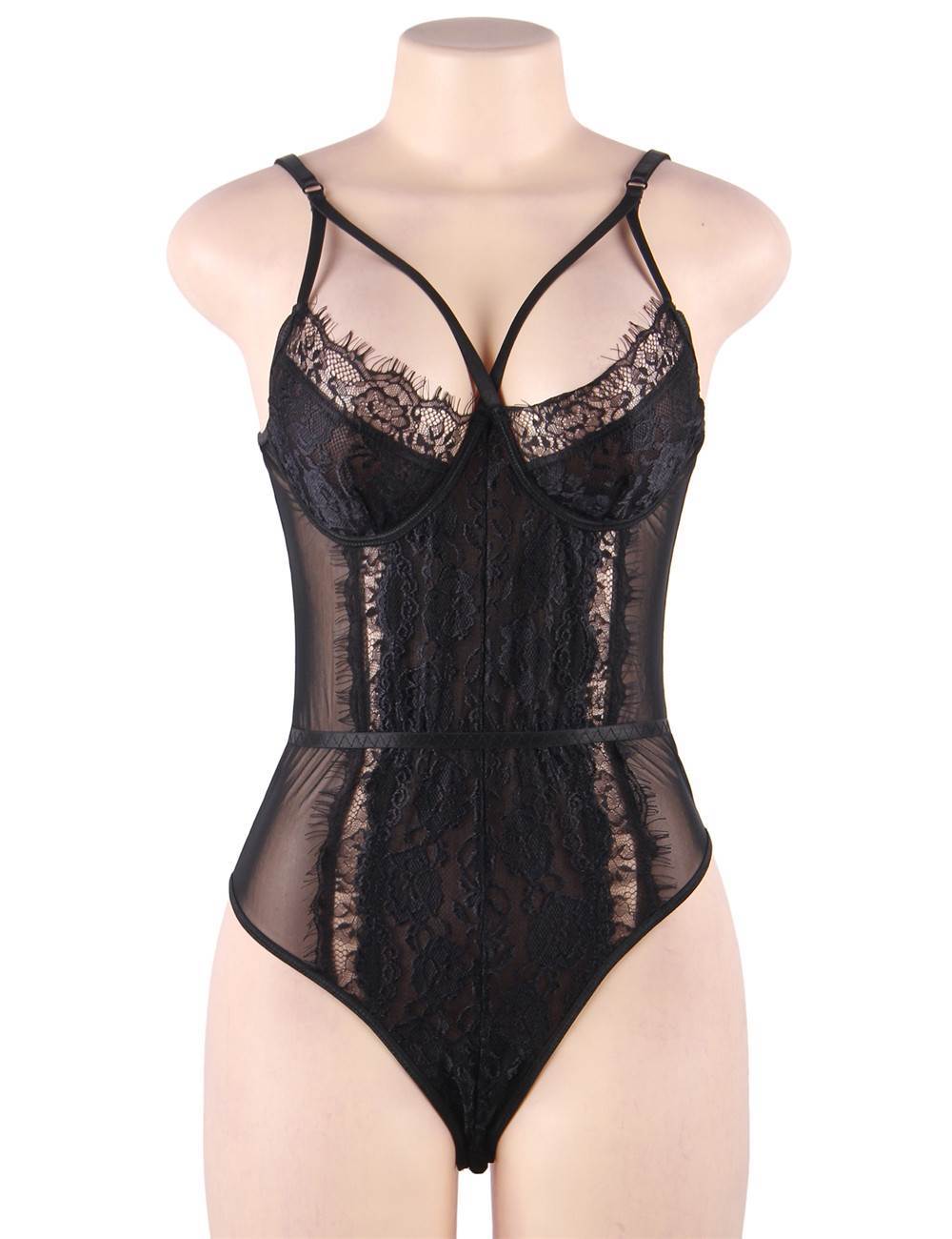 Body de mujer con ropa interior oculta