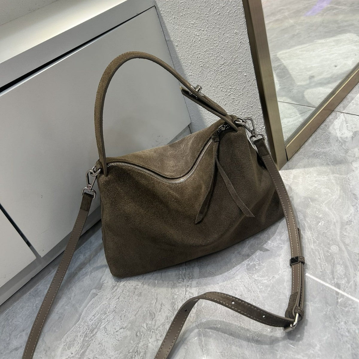 Matte Cowhide Leather One-shoulder
