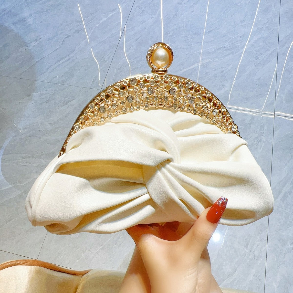 Diamond-embedded Socialite Mini Clutch