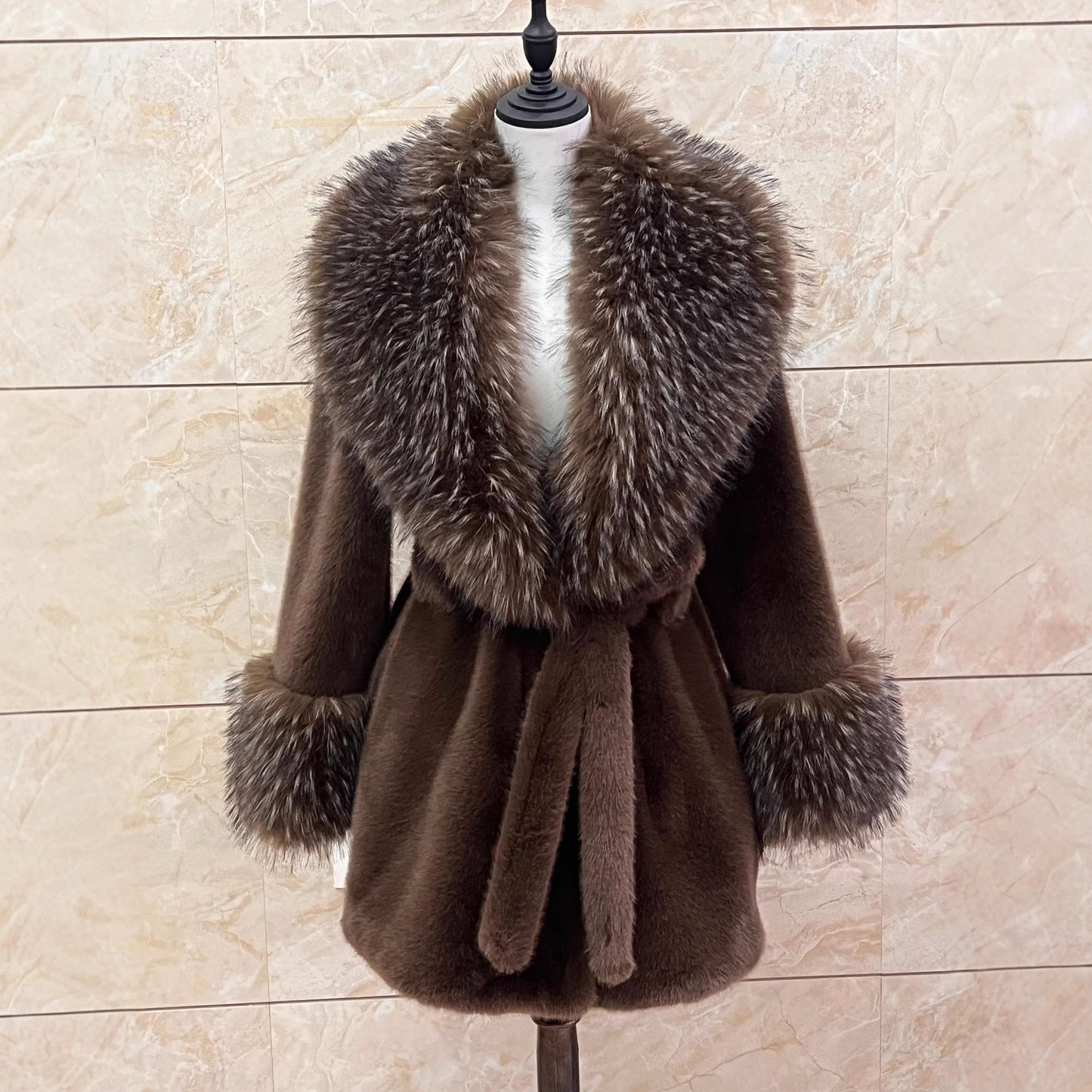 Temperament Slim Fit Women's Fur Coat