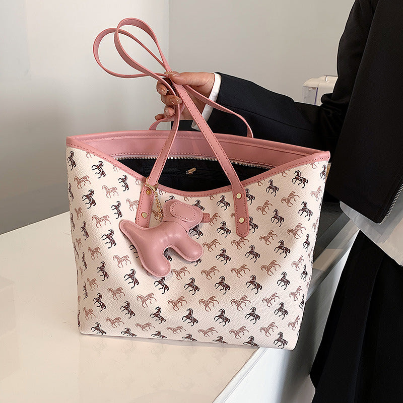 RetroCharm Pendant Tote