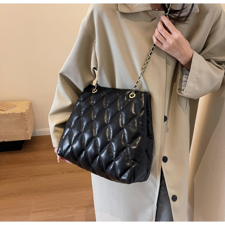 Trovya Texture Shoulder Bag