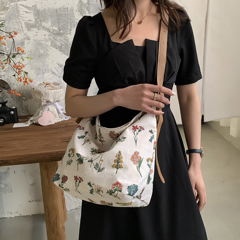 Floral Retro Shoulder Bag
