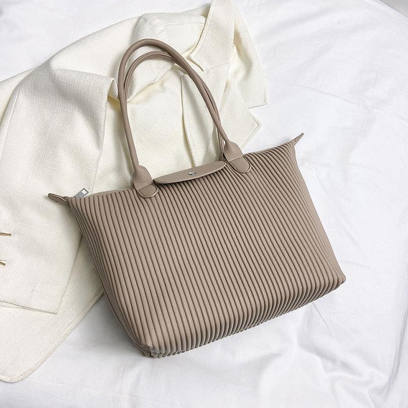 Luxe Curve Shoulder Bag