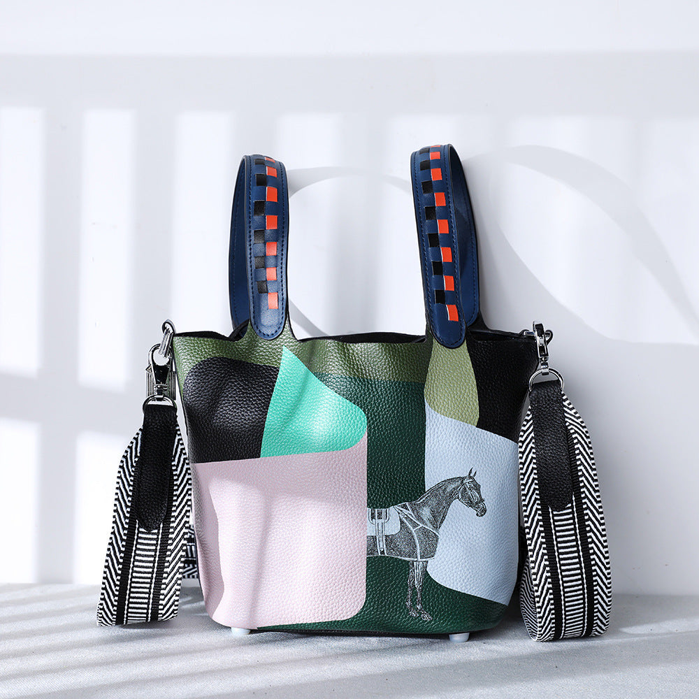 Bolso de piel de vacuno tipo cubo