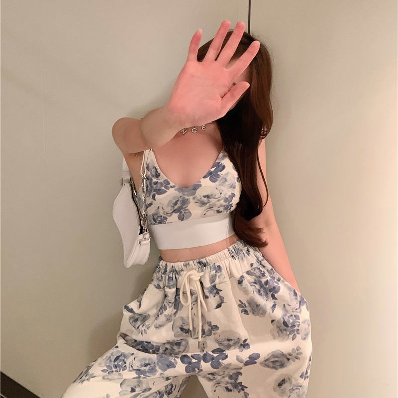 Suit Women Hong Kong Style Wide-leg Pants Design Suspender Top