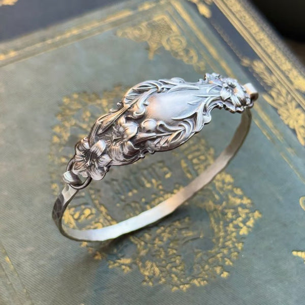 Women's Vintage Commemorative Antique Bracelet