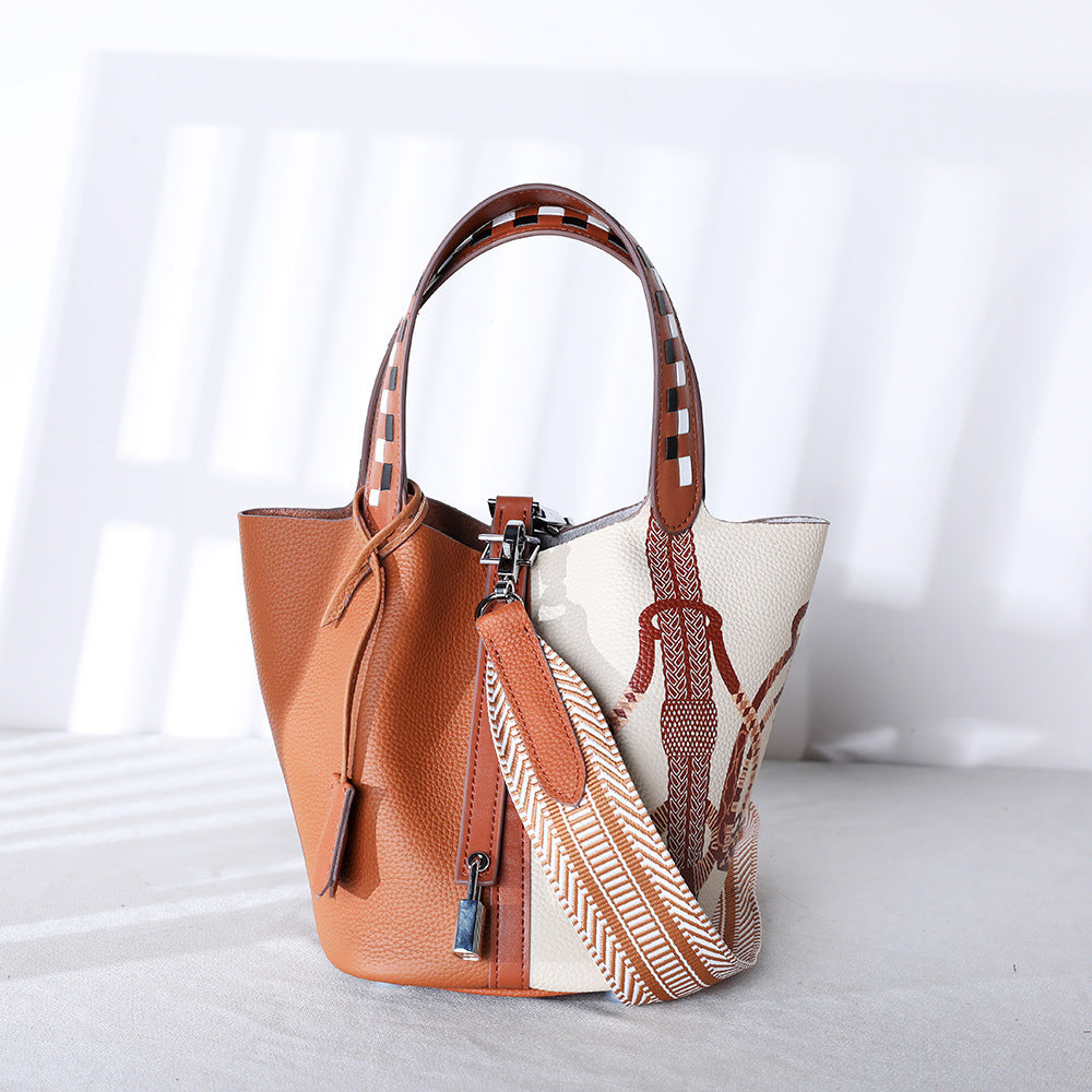 Bolso de piel de vacuno tipo cubo