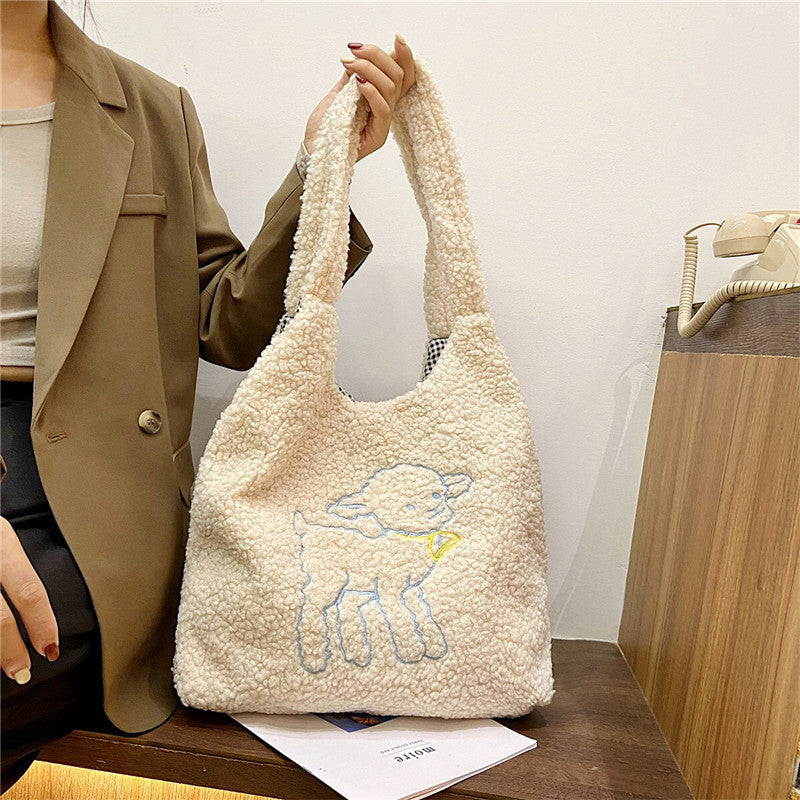 Veloura Grande Tote
