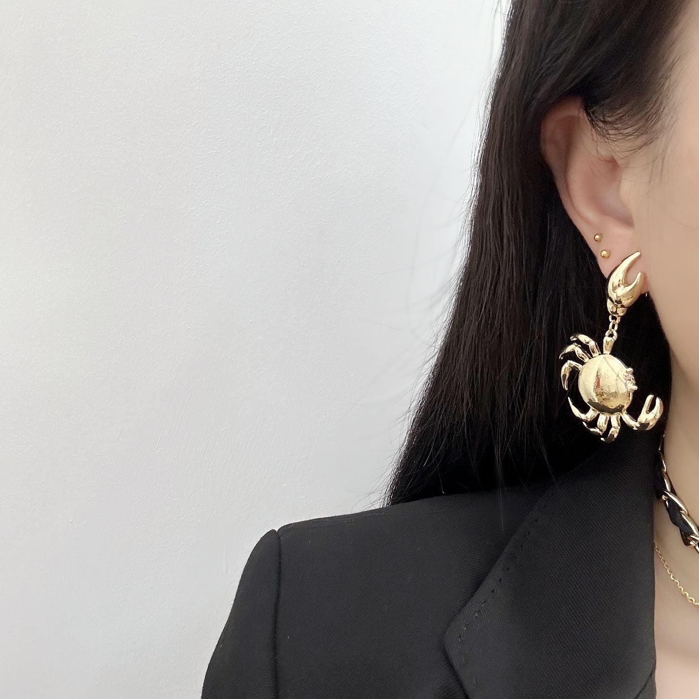 Marine Life Metal Texture Golden Crab Earrings