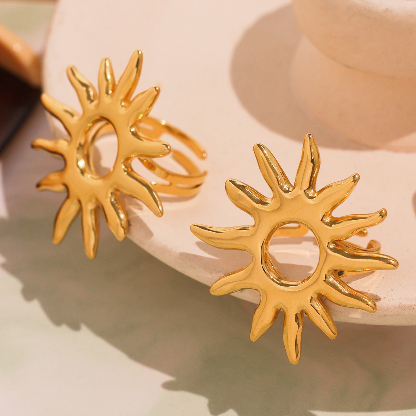 Golden Sun Ring Personalized Exaggerated Opening