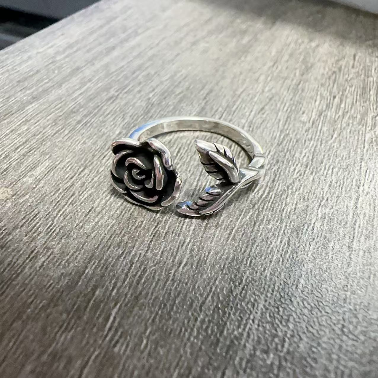 Retro Blue Enamel Rose Personality All-Match Ring