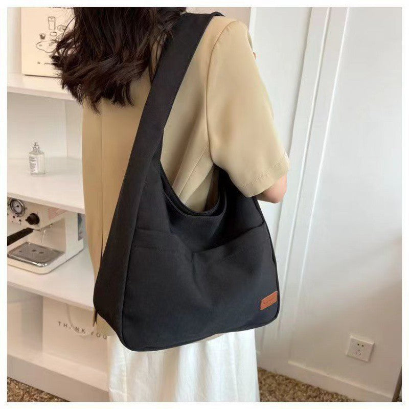 MetroStyle Versatile Shoulder Tote