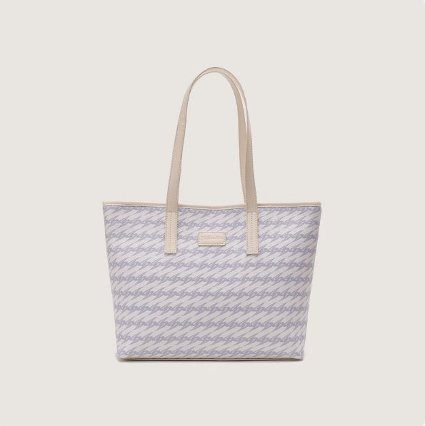 Nuvéra Shoulder Tote