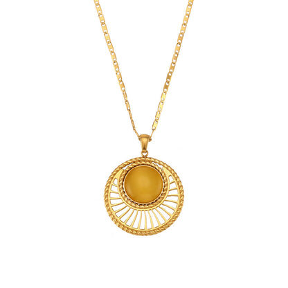 Collar de acero inoxidable chapado en oro con colgante de sector hueco