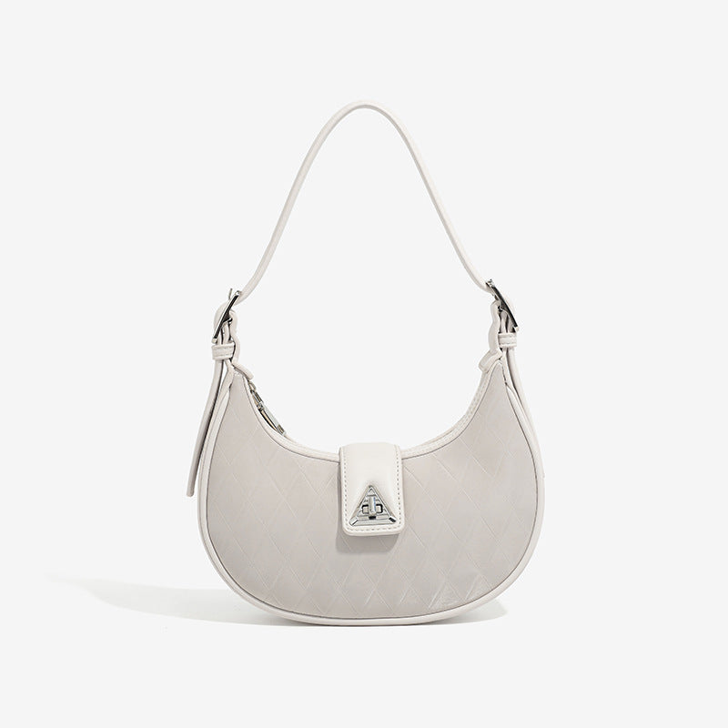 Contour Chic Saddle Bag