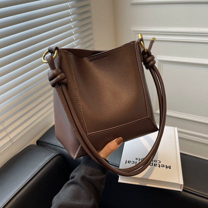 Retro Chic Bucket Bag - BAGMODA