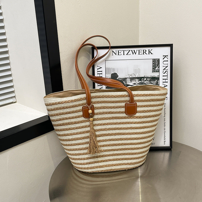 Bolso minimalista para mujer tejido en contraste de colores