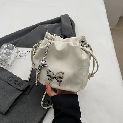 Designer-Umhängetasche mit Kette