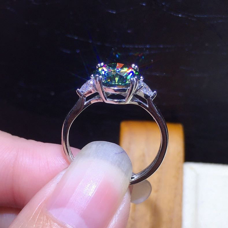 3 Karat Eight Hearts And Eight Arrows Plated PT950 Artificial Real Blue And Green Moissanite Open Ring