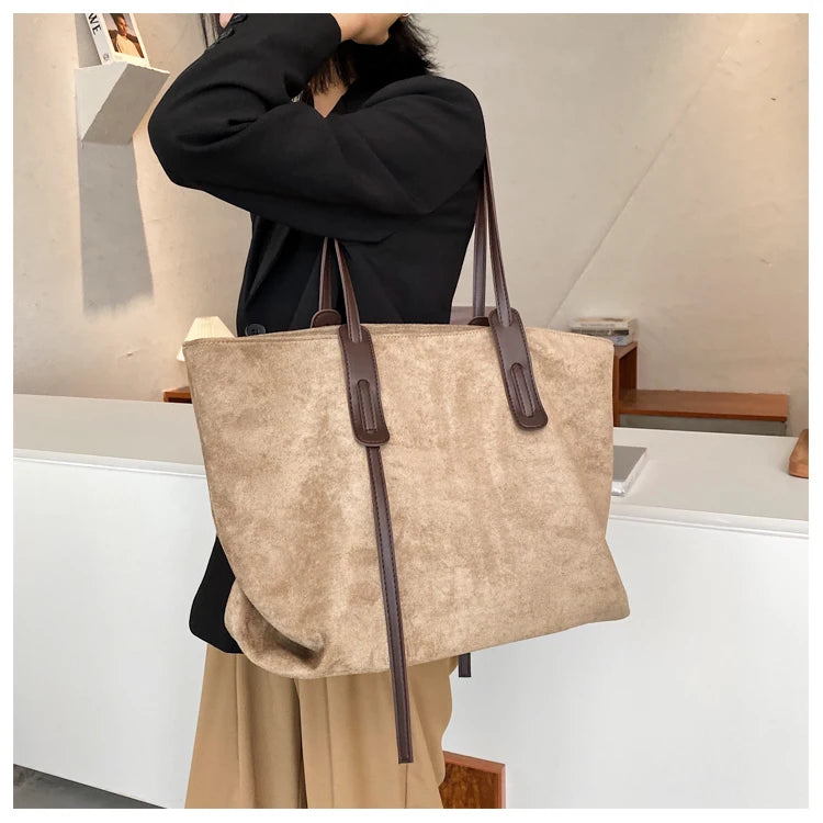 Winter Chic Shoulder Tote