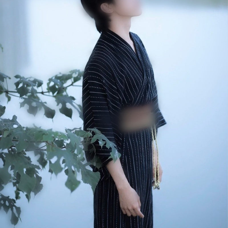 Kimono japonés tradicional de ropa formal para hombres