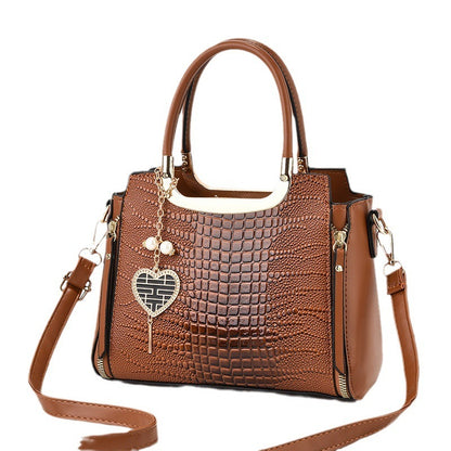 Bolso bandolera de moda a juego