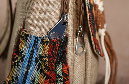 Mochila de lona con borlas