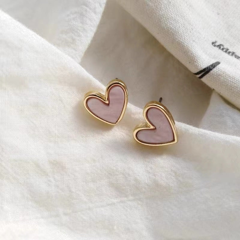 Elegance Retro High-grade Dark Green Love Female Earrings