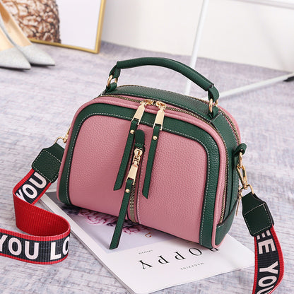 Kleine quadratische Taschen mit breiter Schulter