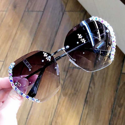 Diamantbesetzte Sonnenbrille Damen Anti-Sonnenbrille Damenmode Rundes Gesicht Autofahren Reisebrille Koreanischer Trend