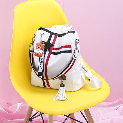 Mochila de viaje para mujer de piel suave blanca