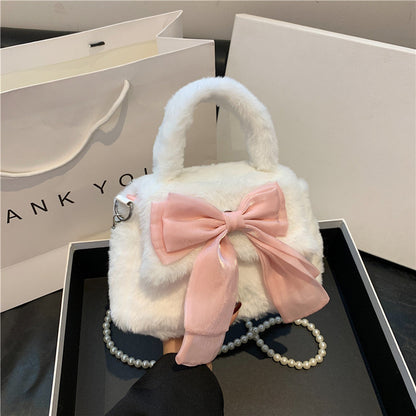 Bolso de viaje de peluche con perlas