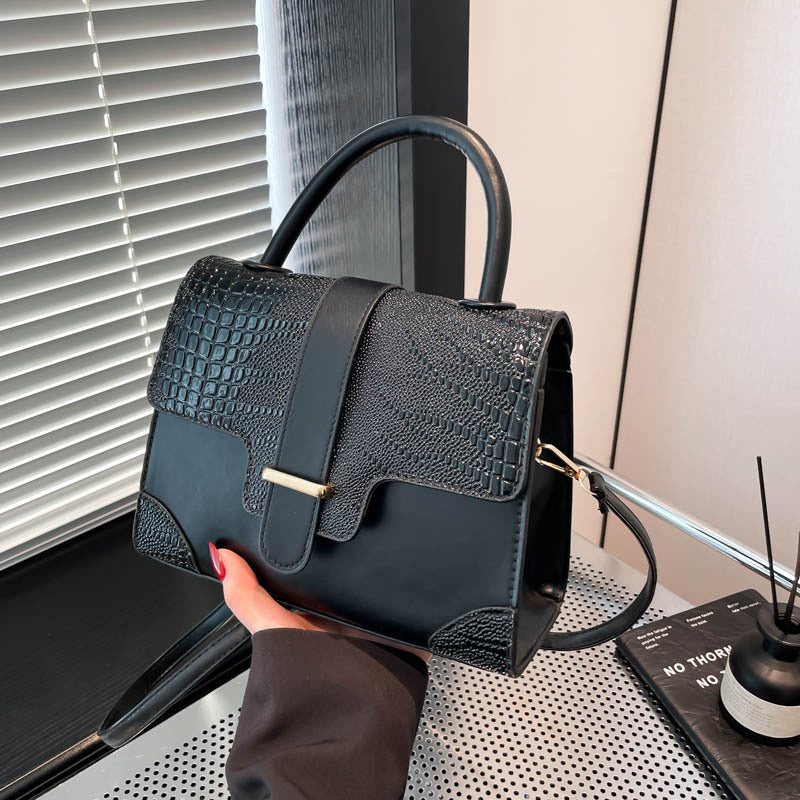 Eterna Chic Crossbody