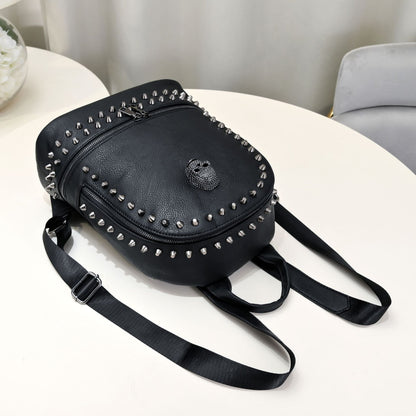 Mochila de cuero minimalista y versátil