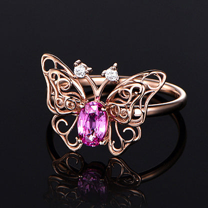 Anillo abierto de turmalina con mariposa ahuecada de moda