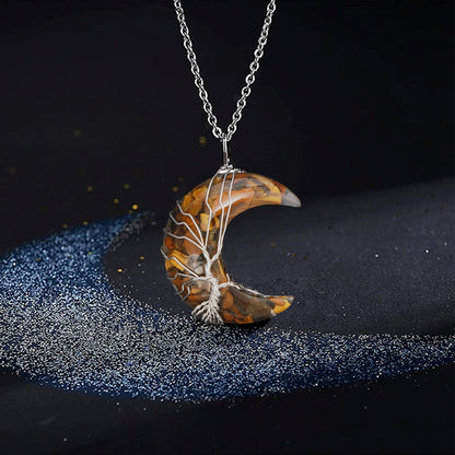 Collar de cristal con alambre de cobre y metal con árbol de la suerte y piedra sinuosa
