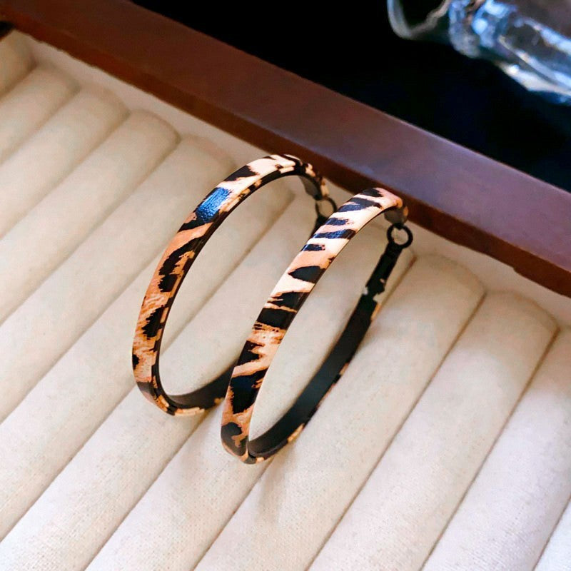 Resin Round Leopard Ear Clip Vintage Unique Earrings