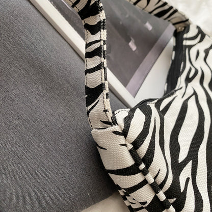 B&W Canvas Hobo Bag - BAGMODA