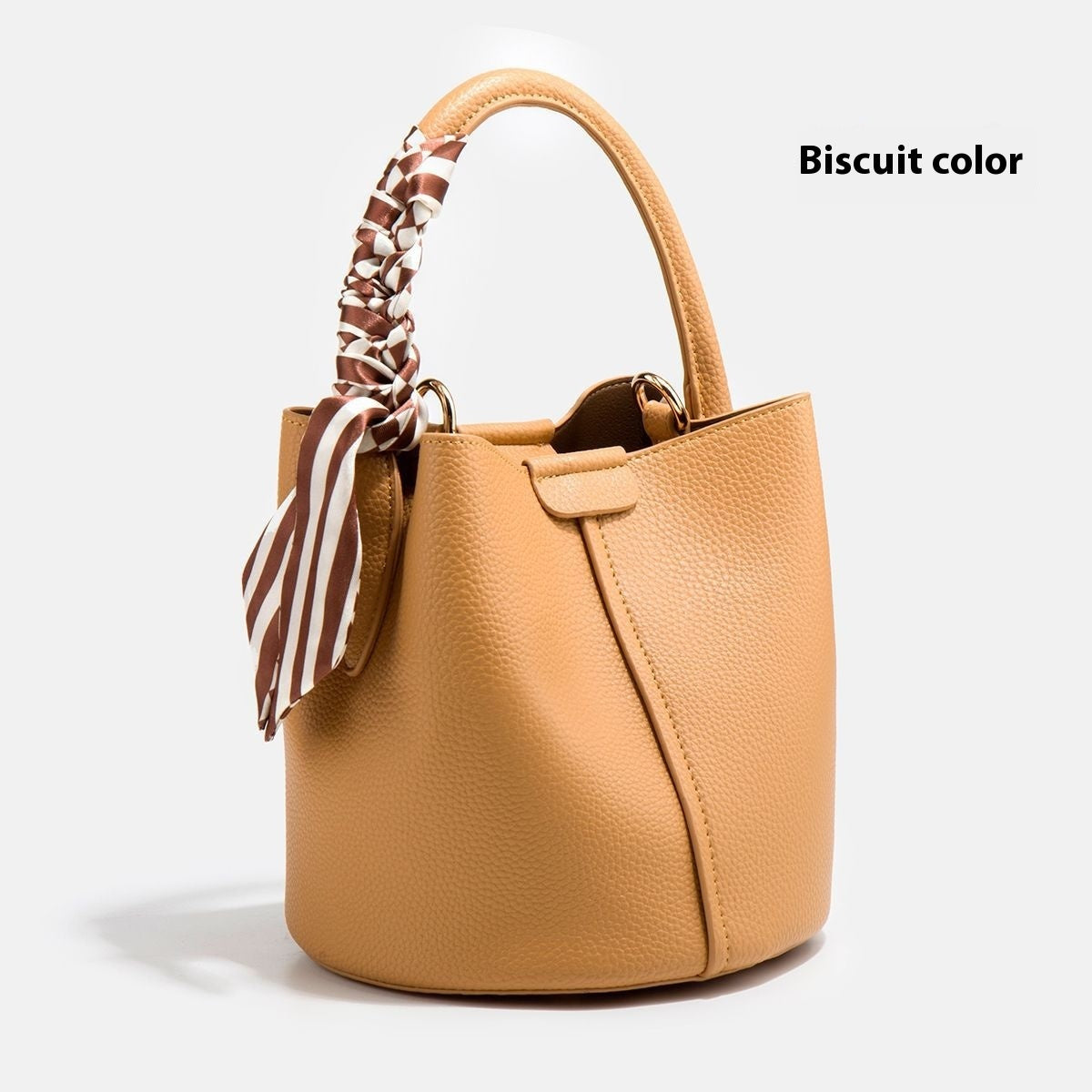 StreetÉvo Bucket Bag