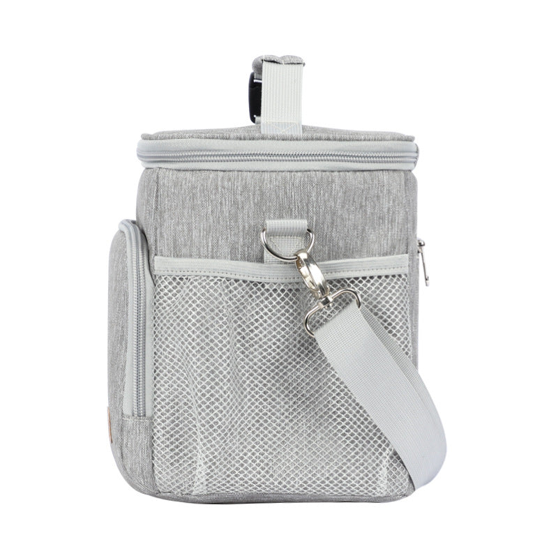 Aluminum film waterproof and heat-insulating portable lunch box