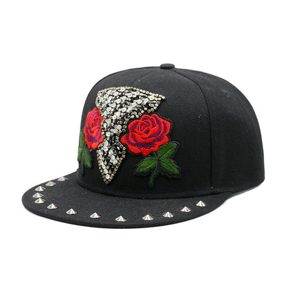 Sombrero estilo Harajuku europeo y americano con remaches de calavera cruzada